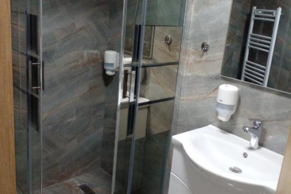 420751245
